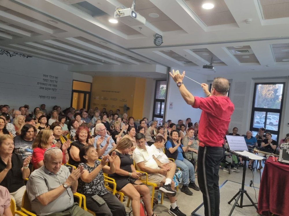 קיץ של תרבות לגיל השלישי ברחובות: מופעים, מוזיקה וערבי שירה במחיר מסובסד