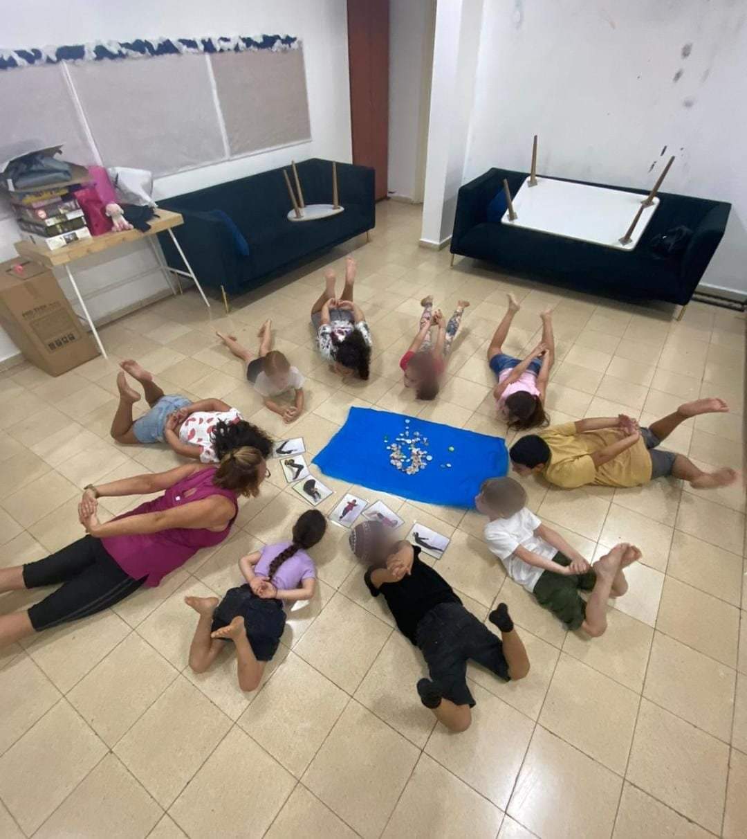 תמונה: סדנת יוגה

צילום: אגף השירותים החברתיים, עיריית קריית אונו