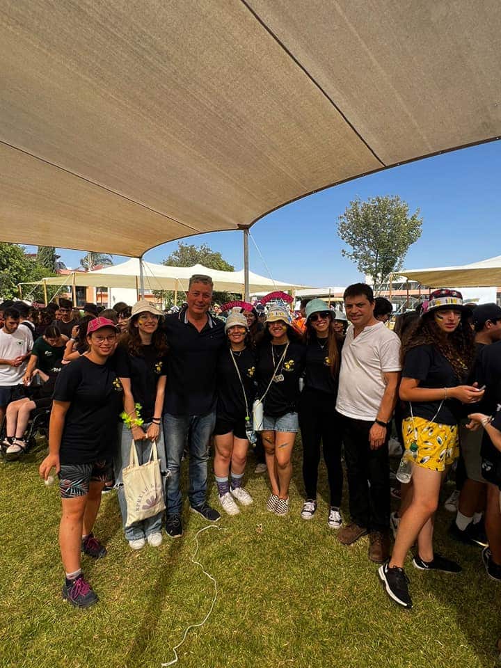 במהלך ביקור עם ראש העיר קריית אונו וסגנו ירון יעקבי
צילום: מחלקת הנוער והצעירים, עיריית קריית אונו
 
