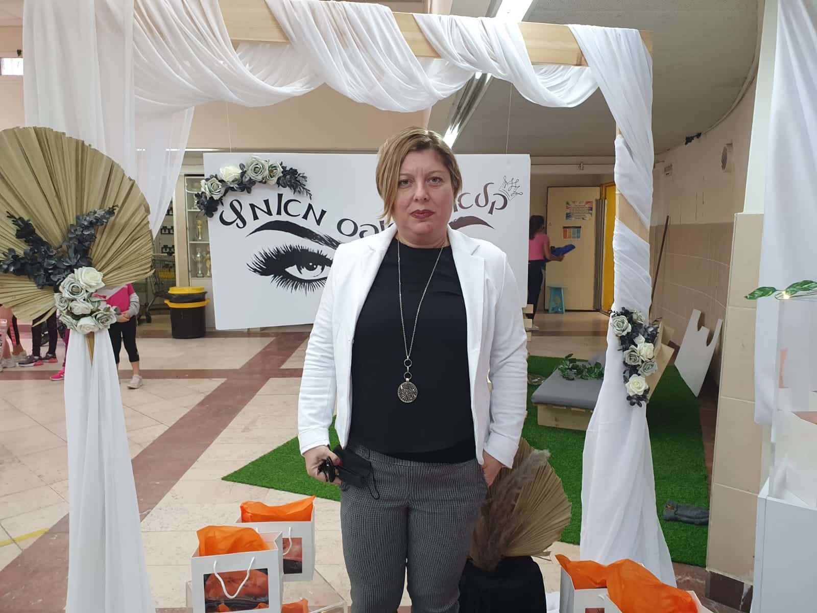 פנינה ויינשטיין מנהלת בית הספר רמון