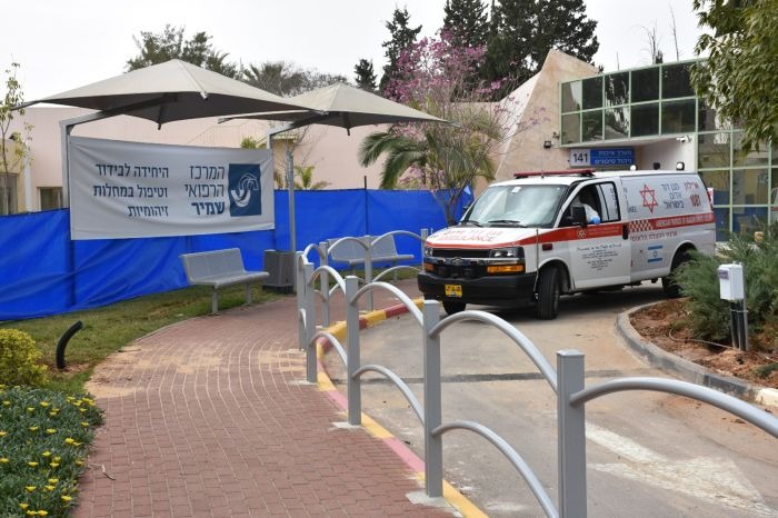 סערת רמב"ם: שמיר-אסף הרופא מגבה את צוותי הרפואה