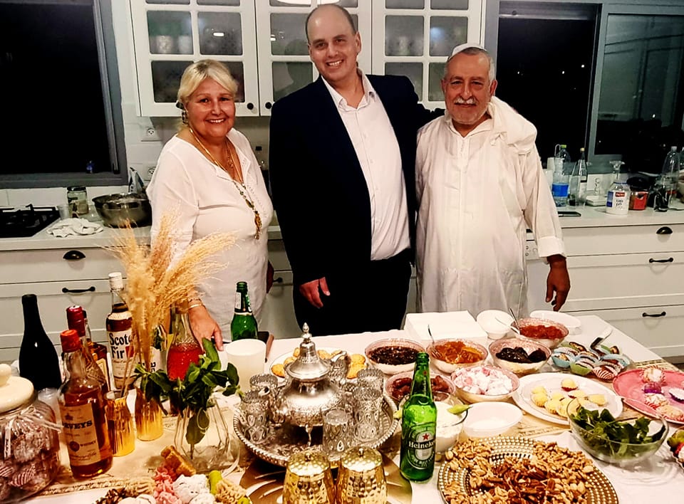 צילום: דף הפייסבוק - צביקה ברוט