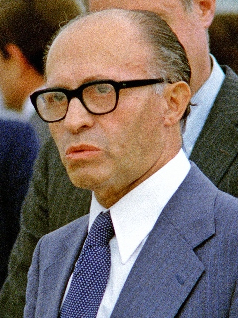 מנחם בגין. מתוך ויקיפדיה