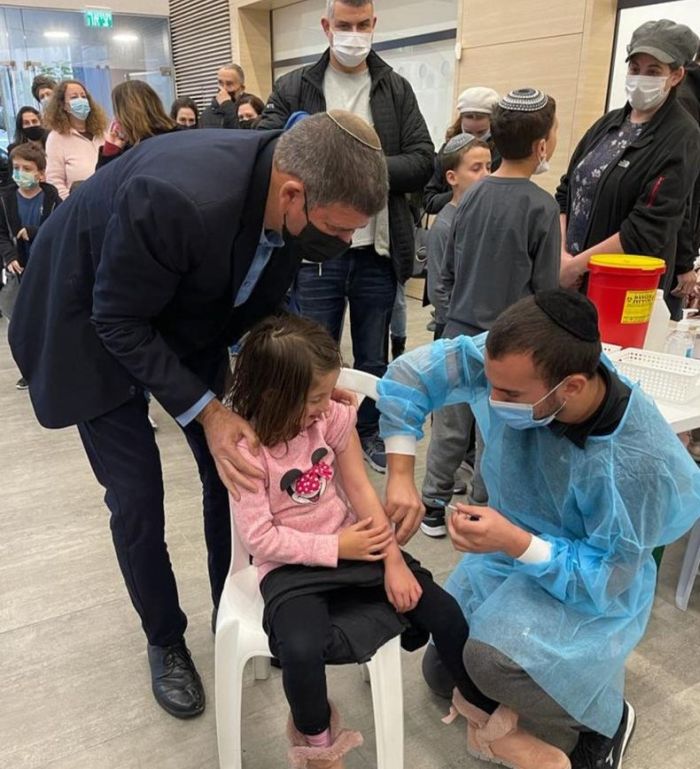 ברודני במתחם החיסונים המיוחד