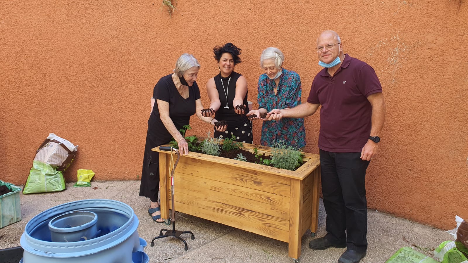 השקת הגינה הקהילתית. צילום: המרפסת הירוקה