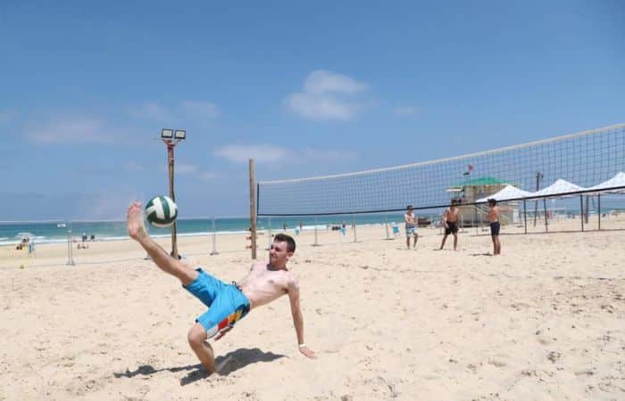 חוף ראשון. צילום: עודד קרני