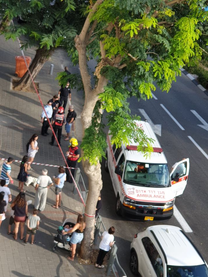 חולון: דיירי בניין ברחוב סרלין פונו מחשש לקריסה!