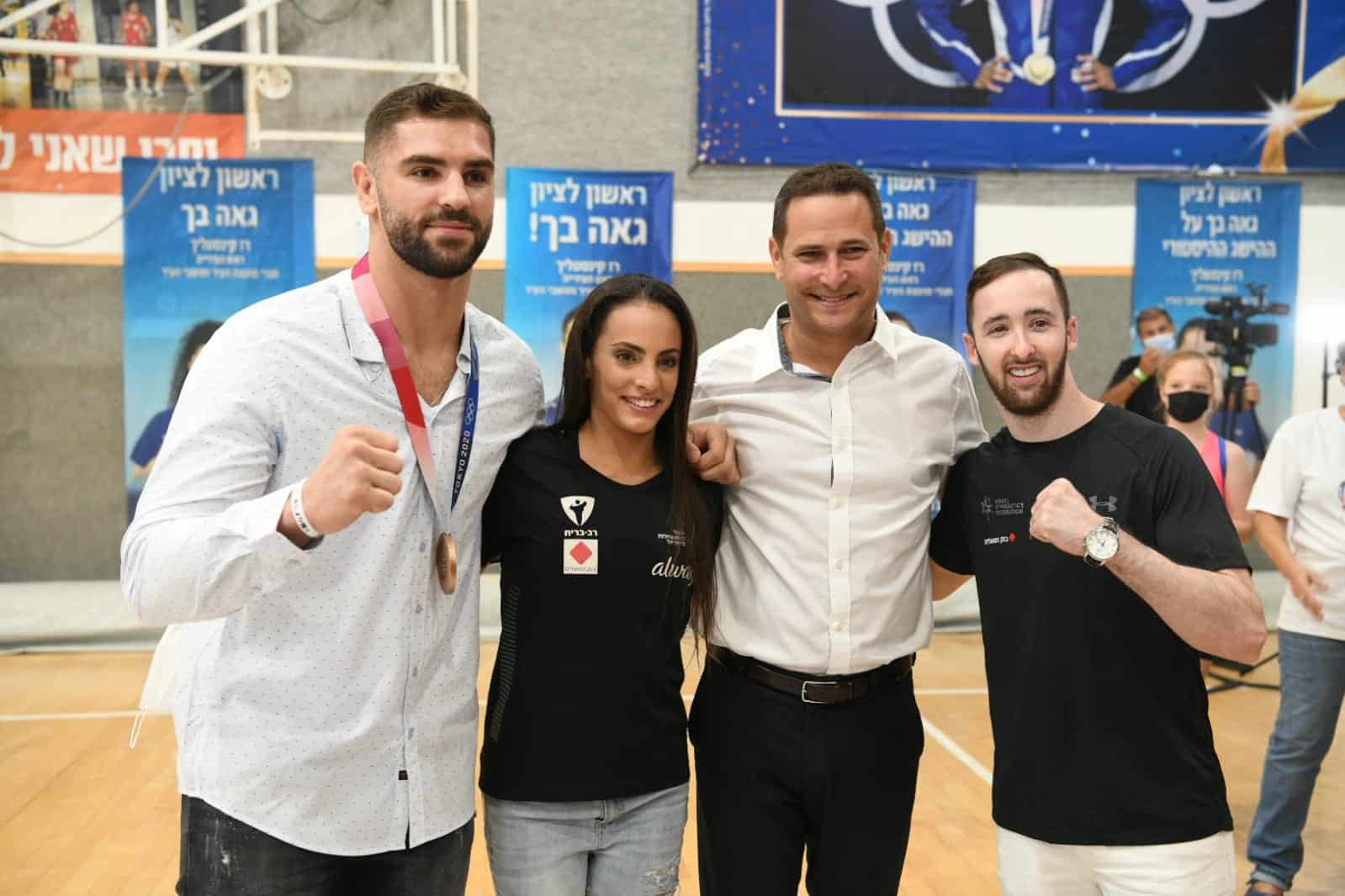  רז קינסטליך עם האלופים האולימפיים <br> צילום: עידן גרוס 