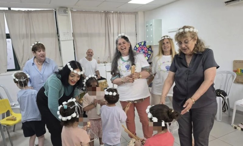    בני ברית ישראל חגגו את שבועות עם ילדי עמותת "צעד קדימה" באירוע מוזיקלי מרגש
