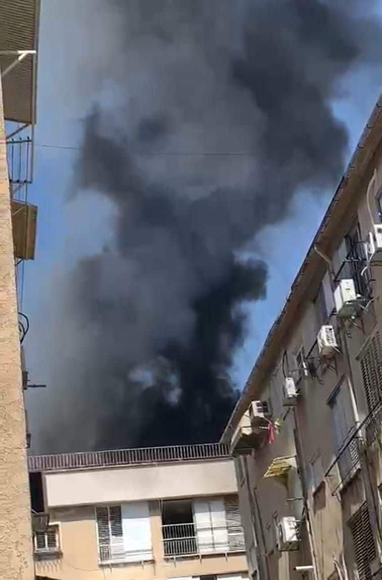 צילומים מזירת האירוע ברחוב מבצע קדש- תיעוד מבצעי כבאות והצלה