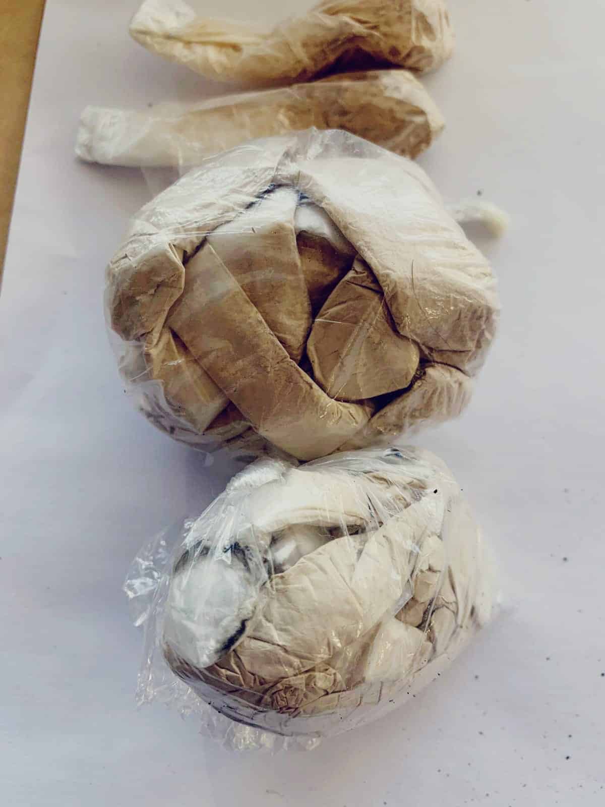חולון: עשרות מנות הרואין נתפסו אצל תושב העיר