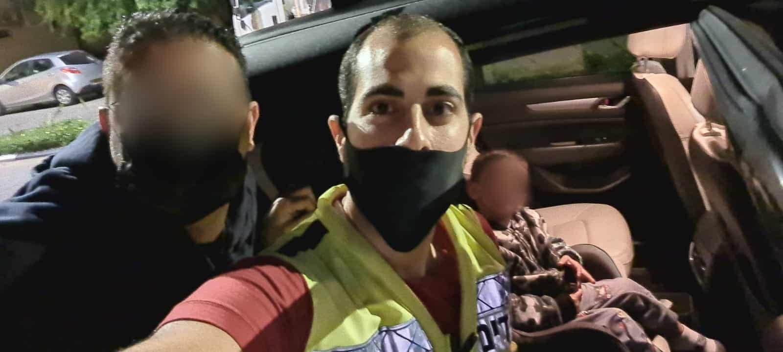 אזור: צפו בחילוץ ילד מרכב נעול
