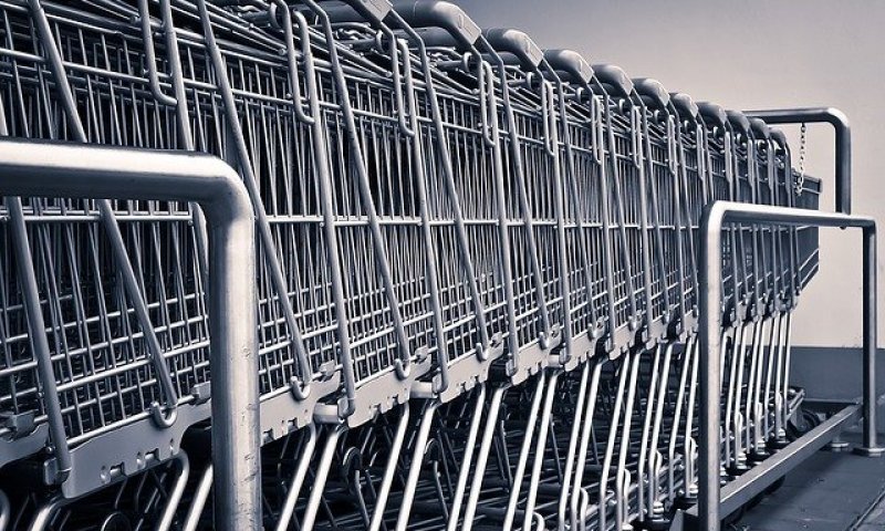 עגלות קניות בסופרמרקט. צילום: pixabay
