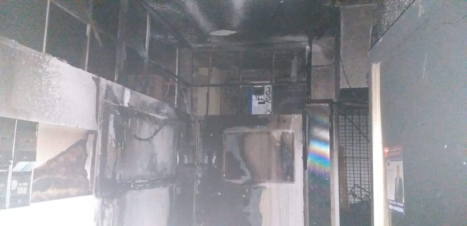בת ים: לוחמי האש השתלטו על שריפה ברחוב בלפור