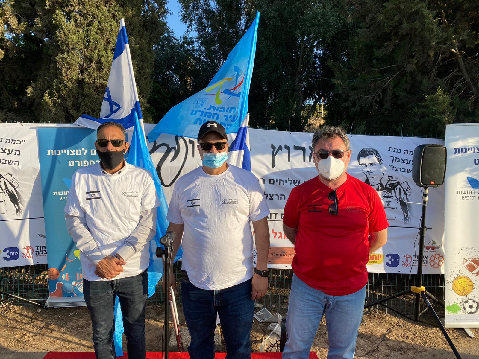 ולדימיר לוברסקי אביו של רונן ז״ל , דורון שימחי  וחבר המועצה רועי שרעבי