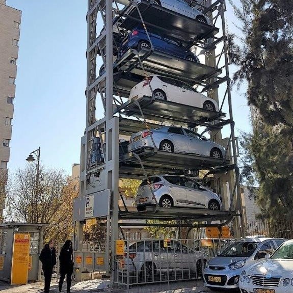 מתקן חניה מדגם קרוסלה. צילום: ייזום ראשון 