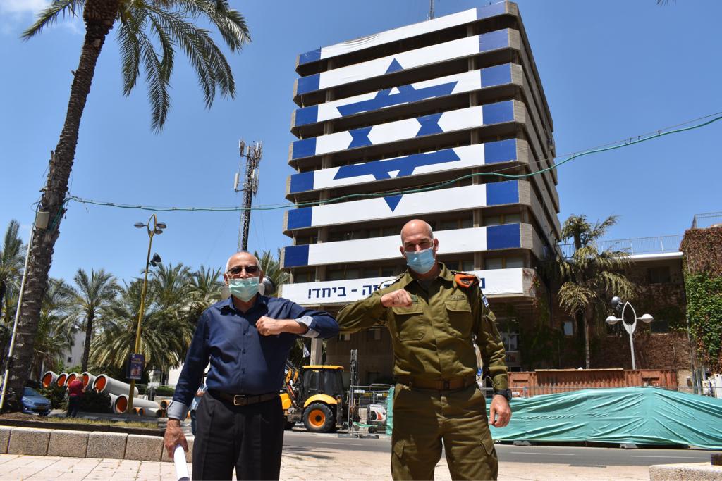 חולון: ראש העיר נפגש עם המפקד החדש של פיקוד העורף