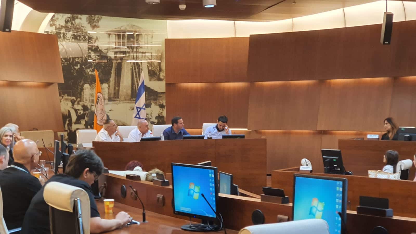 הפגישה בעירייה. צילום: דוברות העירייה