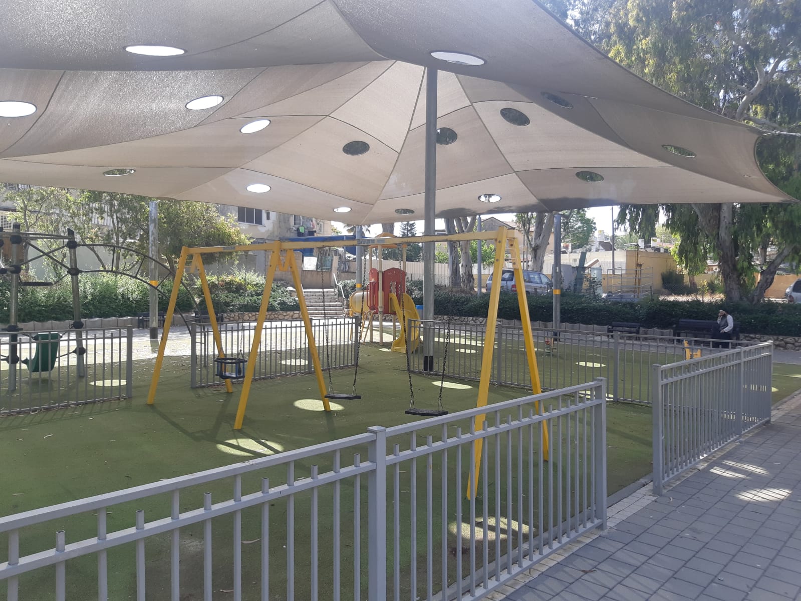 גם הגנים הציבוריים מוכנים