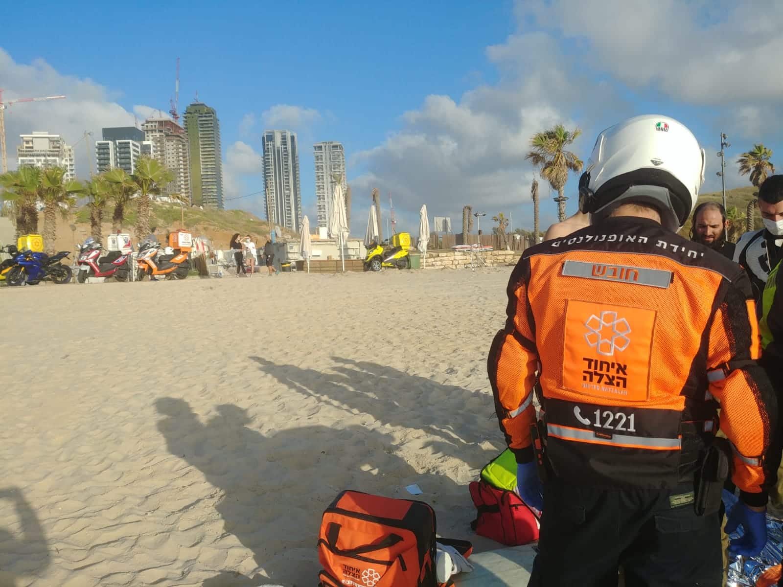 בת ים: טביעה בחוף תאיו