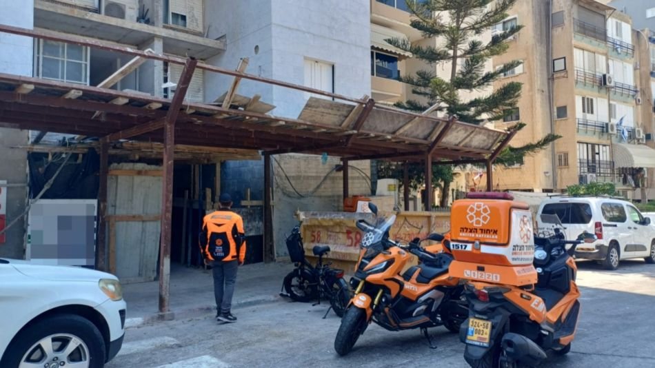 תאונת עבודה חריגה ברחוב חשמונאים בבת ים