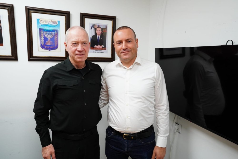 ביקור שר הביטחון