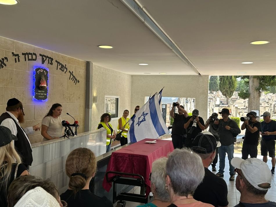 איש מחברי הממשלה לא הגיע לחלוק כבוד אחרון ליבגני פרדר