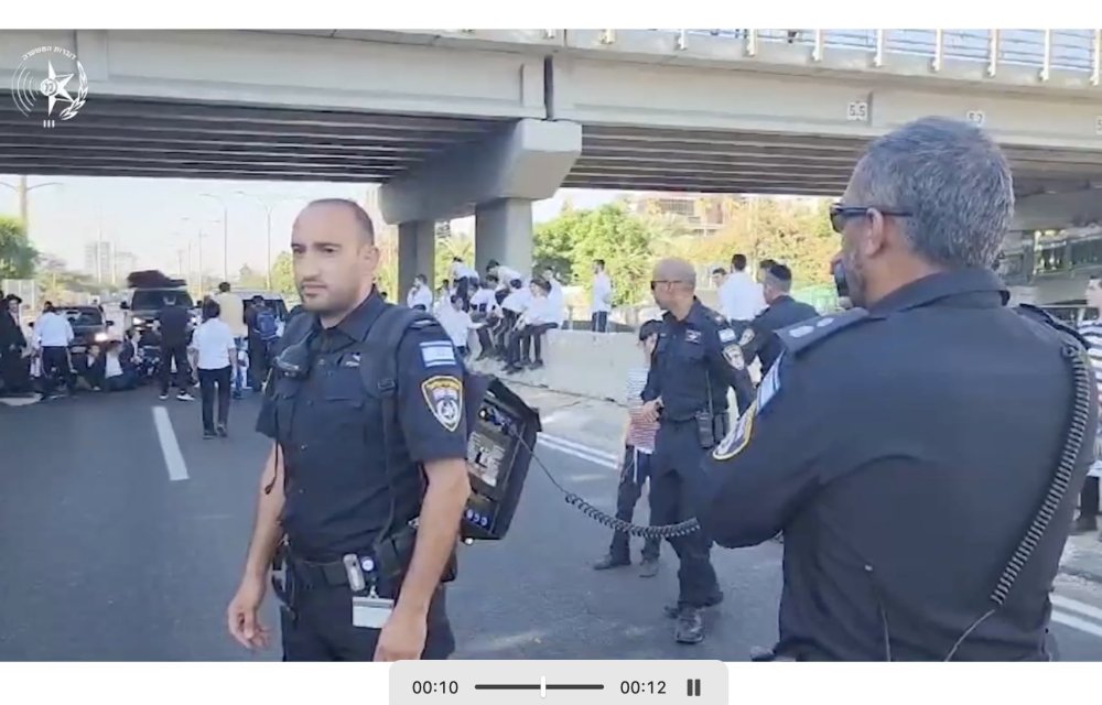 הפגנה בלתי חוקית בכביש 4 סמוך לבני ברק
