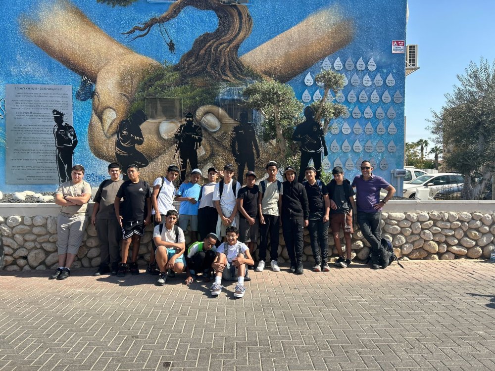רחובות: בעקבות גיבורים