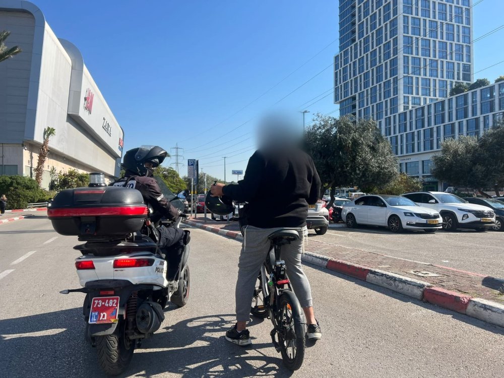 זהירות על הכביש: עשרות דוחות ניתנו לרוכבי אופניים 