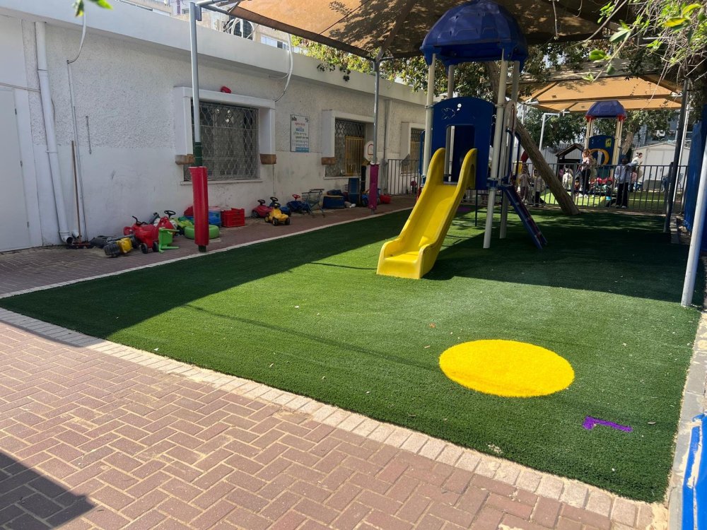 גינת הגאונים והגינה ברחוב מבצע סיני התחדשו במתקנים 