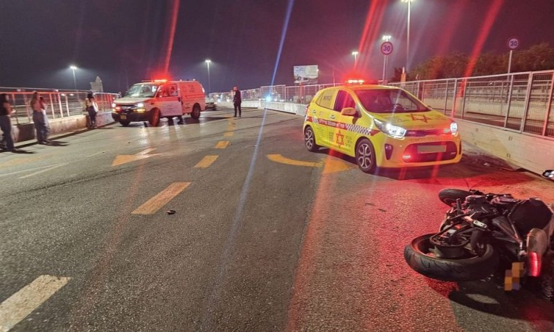 פצוע בתאונת אופנוע קשה במחלף חולון