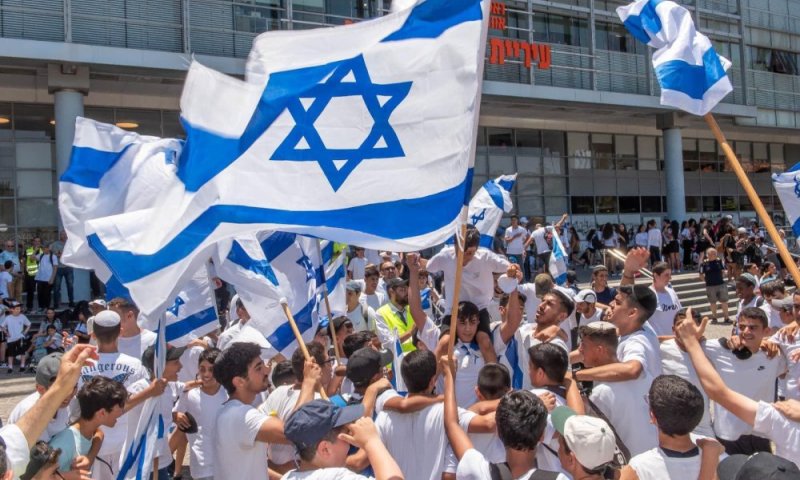ישיבת בני עקיבא ותהלוכת הדגלים ליום ירושלים