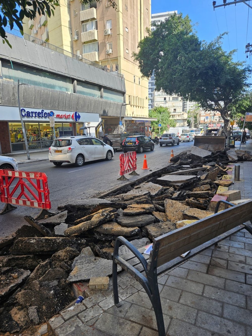 בדרך הנכונה: רמזורים חכמים, תחנות עגינה לאופניים ומדרכות רחבות לתחנות האוטובוסים ברמת גן