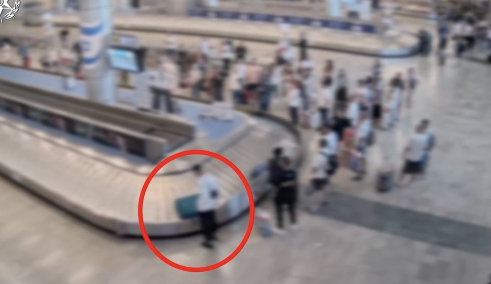 אבוקות להבה: תושב רחובות חשוד בהברחת אבוקות מסכנות חיים 
