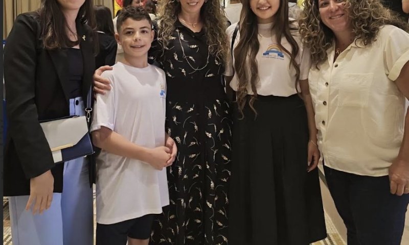 אילת: מצטיינים בבית ספר גוונים