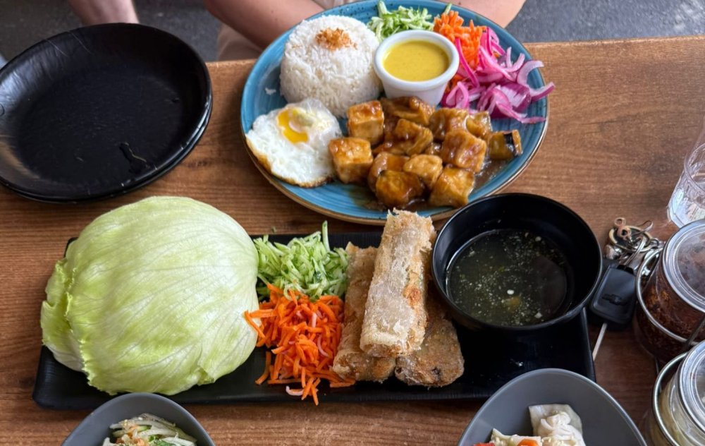 מסעדת Bun Cha: קפיצה קטנה לוייטנאם בלב שוק תלפיות