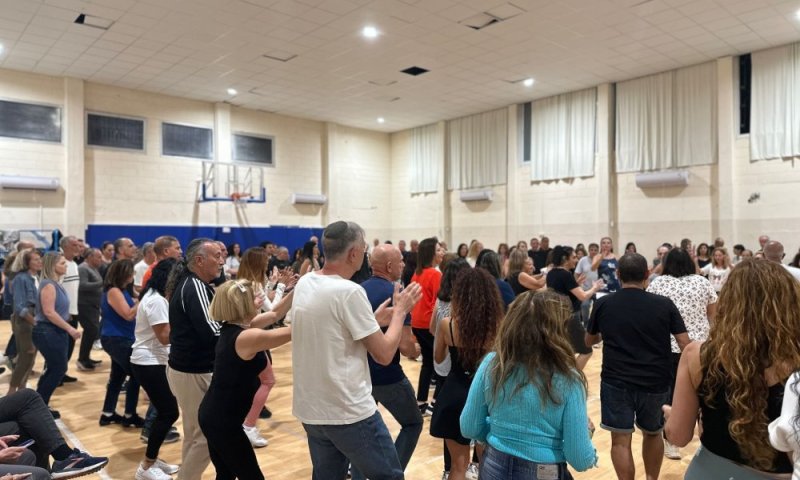 רוקדים עם מרקידים: רחובות מסכמת את הקיץ באירועי מחול חגיגיים הפתוחים לכולם