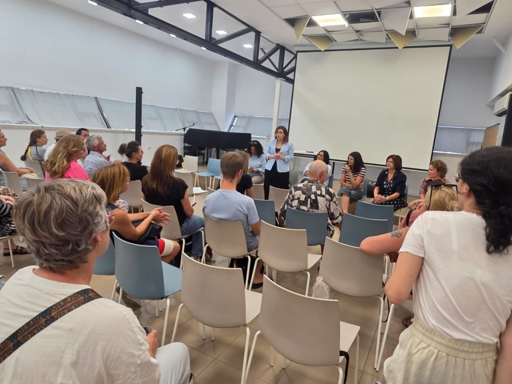 פועלים לקליטה קלה: עיריית רחובות קיימה מפגשי היכרות להורים עולים חדשים לקראת פתיחת שנת הלימודים