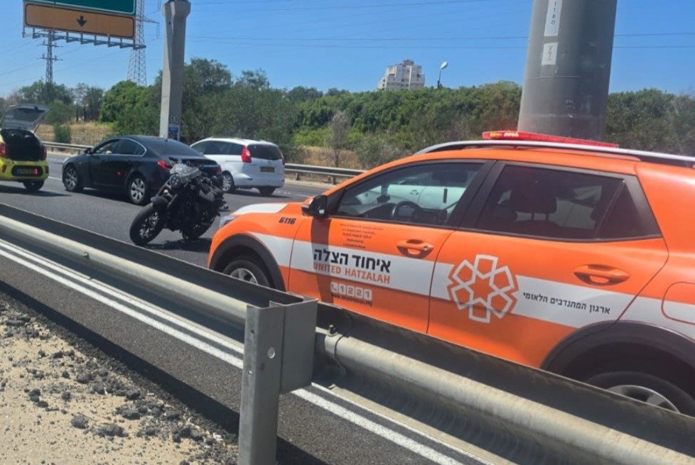 פצוע בתאונת אופנוע בכניסה לראשון לציון