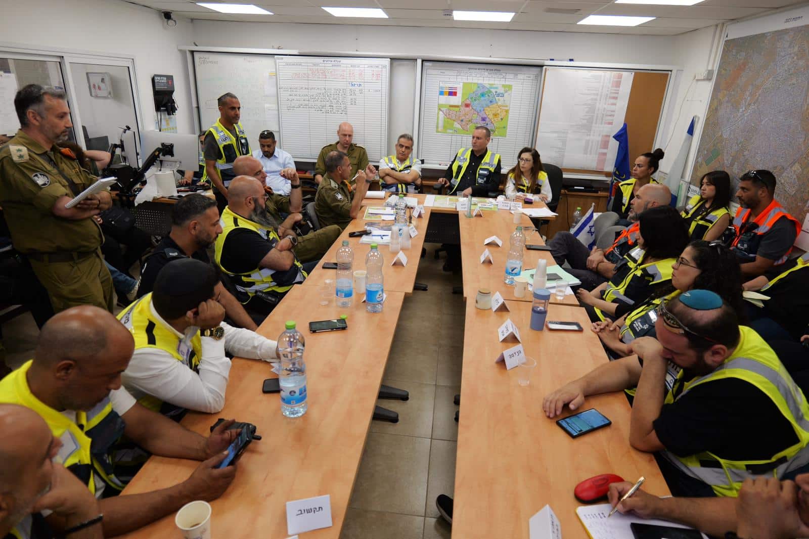 במצב חרום: עיריית רחובות קיימה תרגיל רחב היקף המדמה תרחיש של מספר נפילות טילים בעיר בו-זמנית