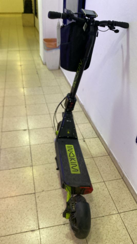 קטין וצעיר נוסף חשודים בגניבת קורקינטים בבת ים