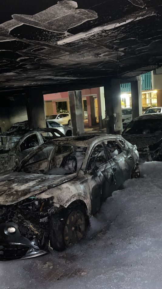 שוב ארוע פלילי: רכב עלה באש בחניון בעיר