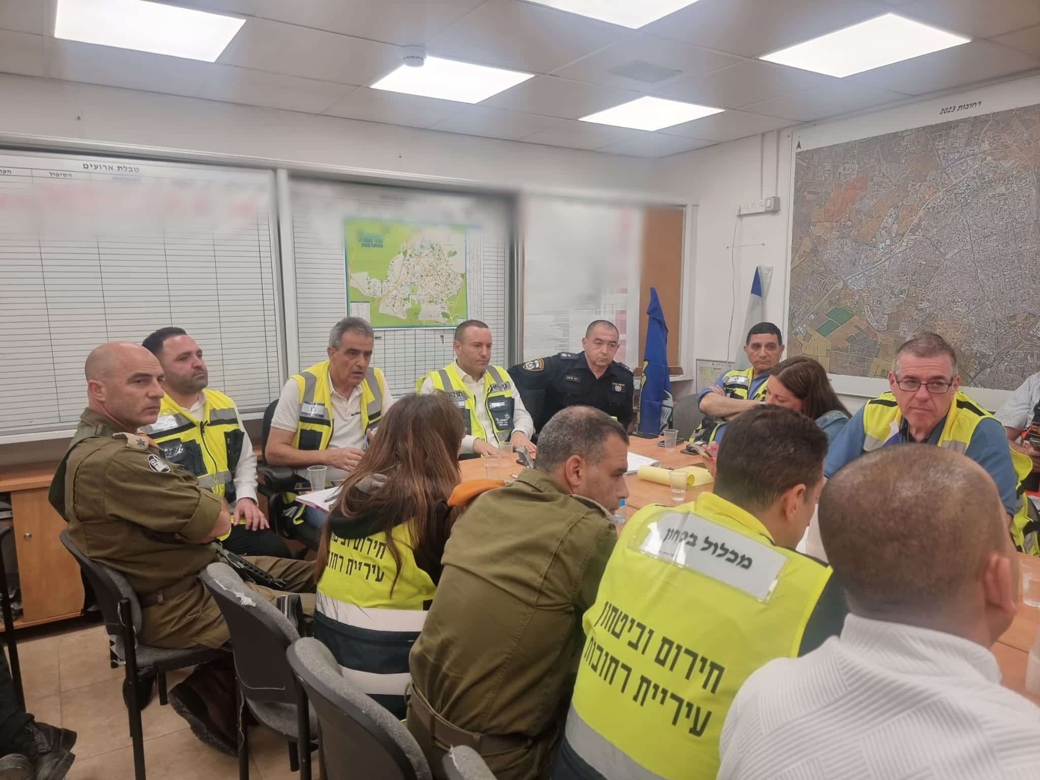 רחובות: מועדוני יום ומרכז היום לקשישים - פועלים כרגיל