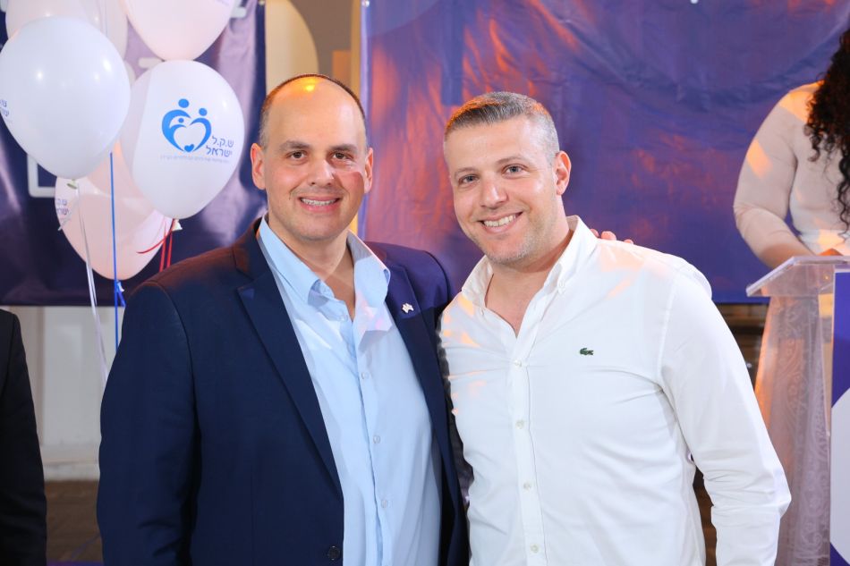 מנכ"ל ש.ק.ל ישראל טל כהן וראש עיריית בת ים, צביקה ברוט. צילום: ש.ק.ל ישראל