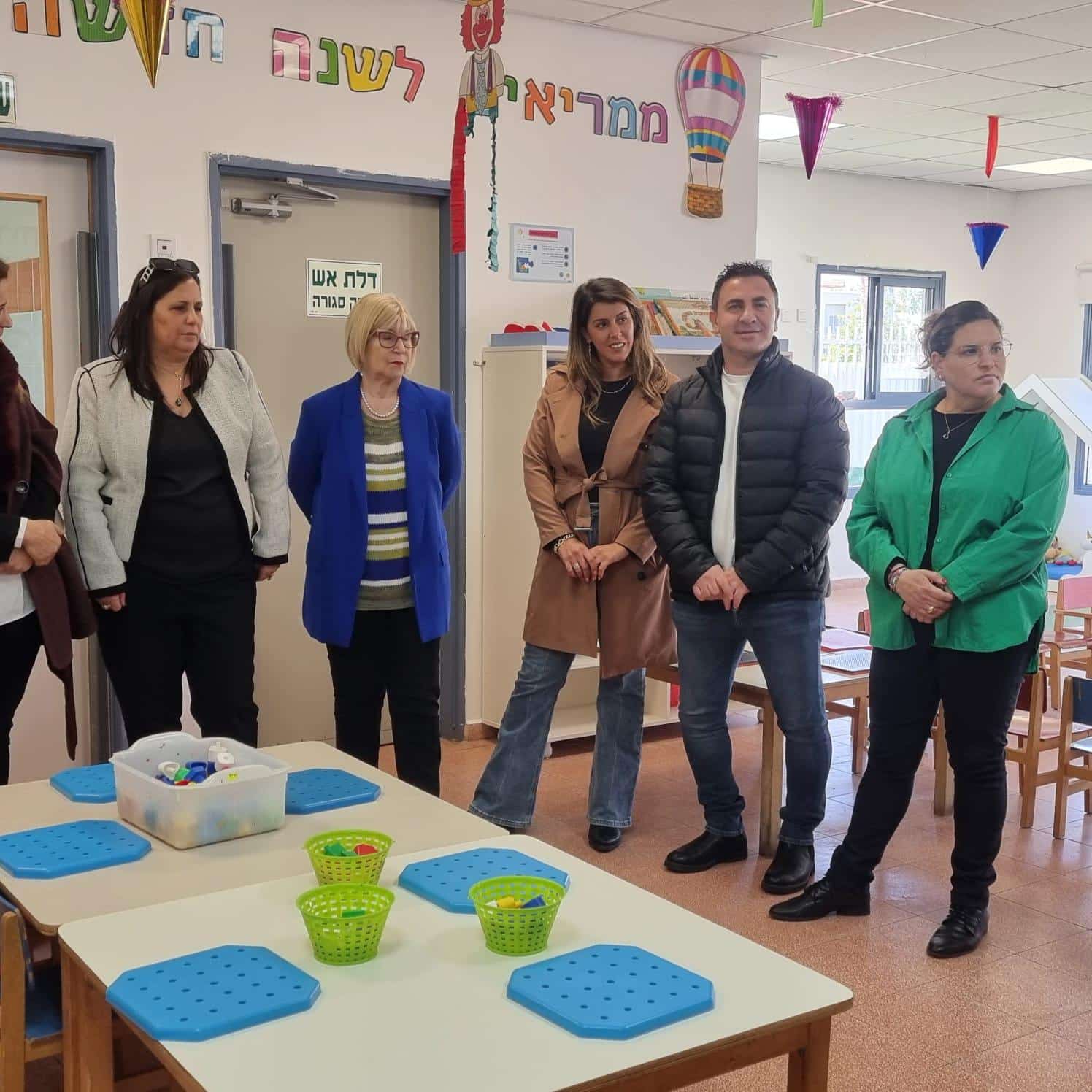 בכירי משרד החינוך בתחום המעונות בחרו בסיור למידה במעונות "צעדים" של רשת חוויות