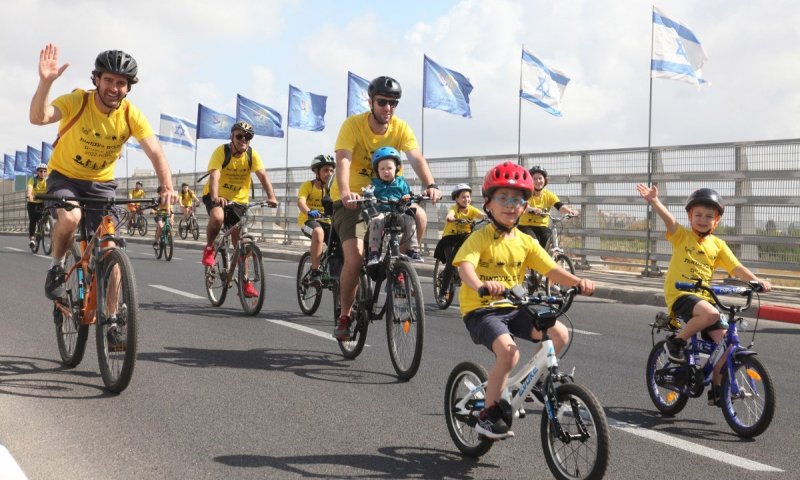 רוכבים עצמאות ברחובות: המסע המסורתי חוזר &ndash; ומוקדש לזכר הנופלים