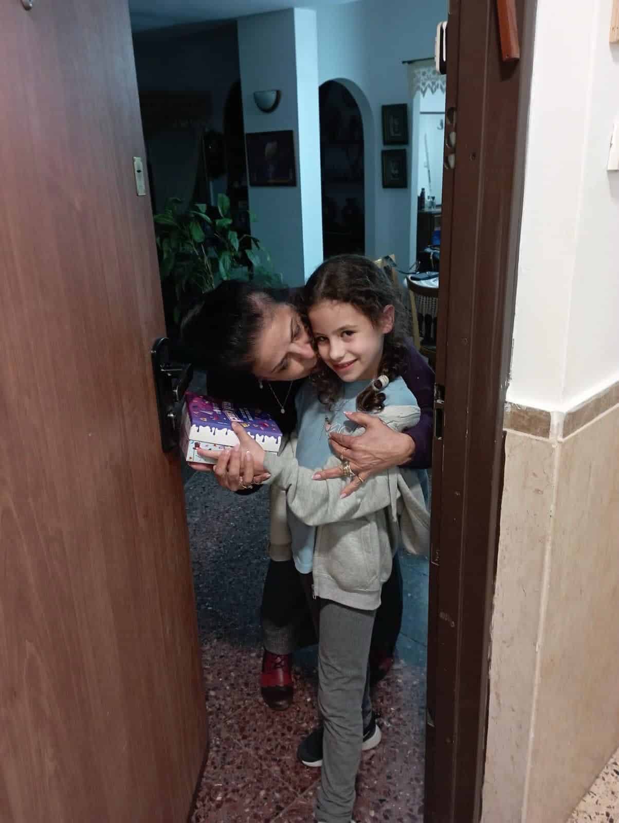 תושבי ראשון לציון: גם השנה מפרגנים לשכנים בפורים