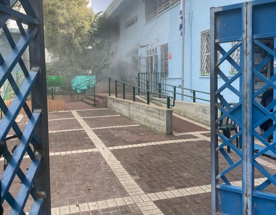 לוחמי האש מנעו אסון בבית ספר בחולון