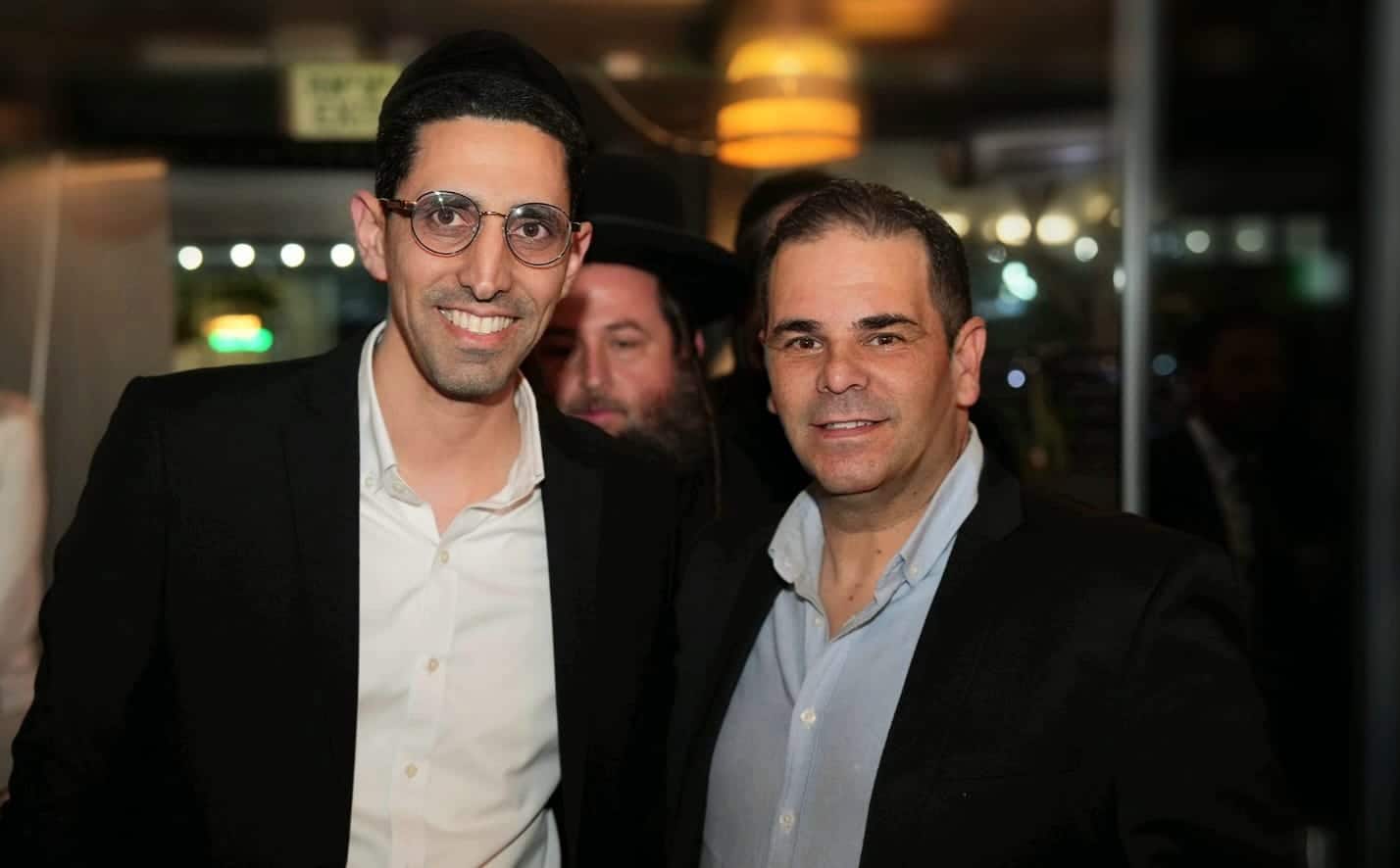 חבר המועצה טל נאור ואוהד אוזן. צילום: חיים לוי